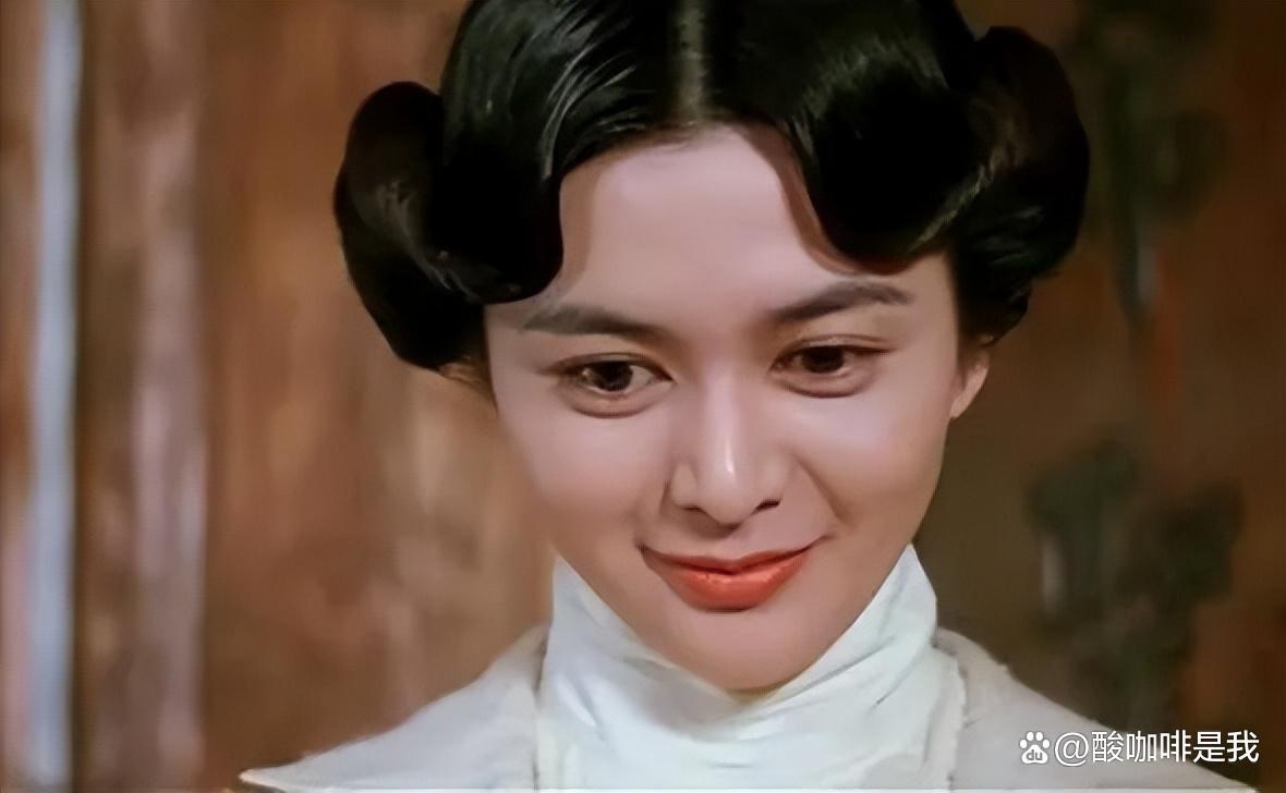 关之琳社交平台_关之琳的社会责任感与积极活动_关之琳节目谈感情